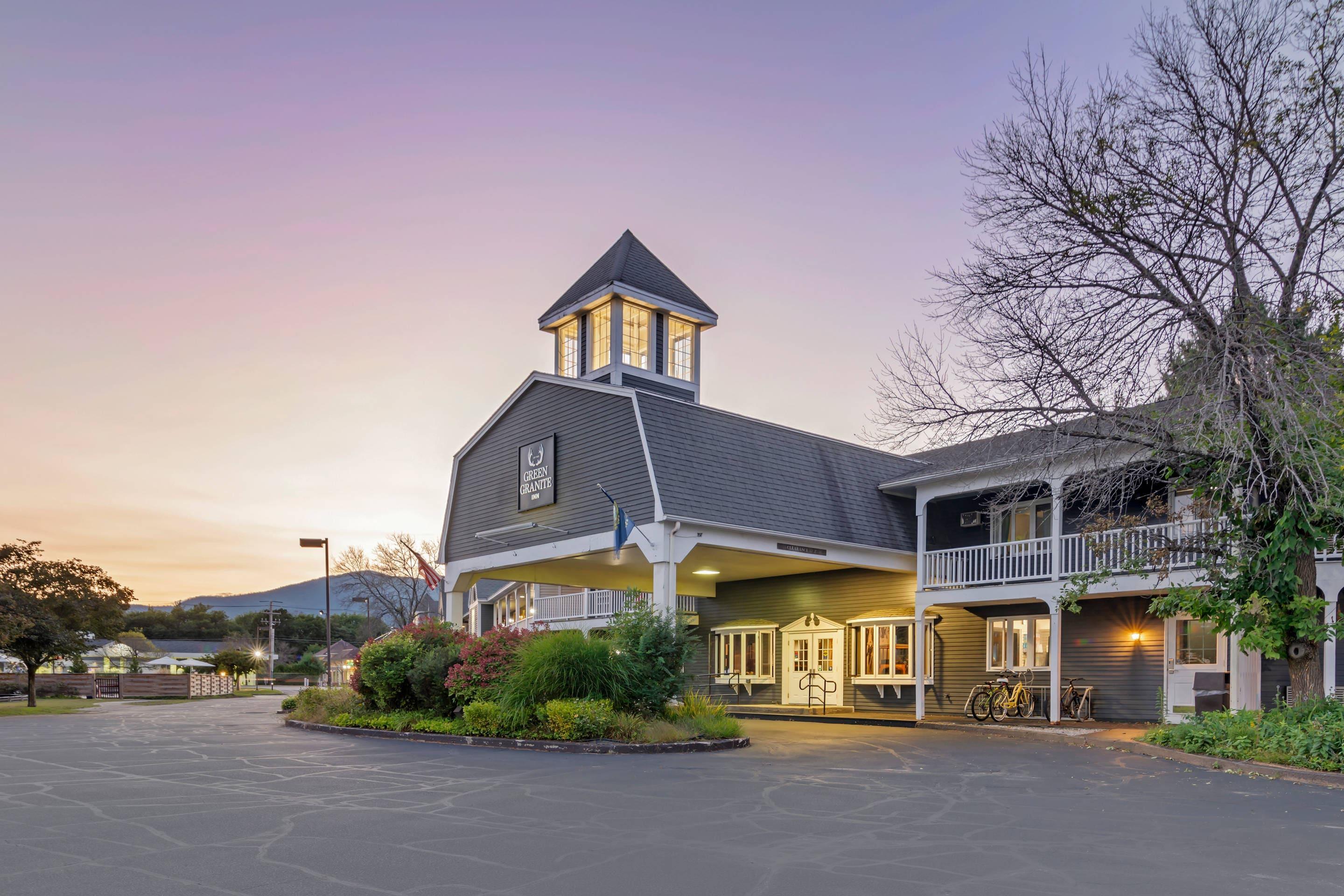 Twilight | Green Granite Inn, Ascend Hotel Collection
