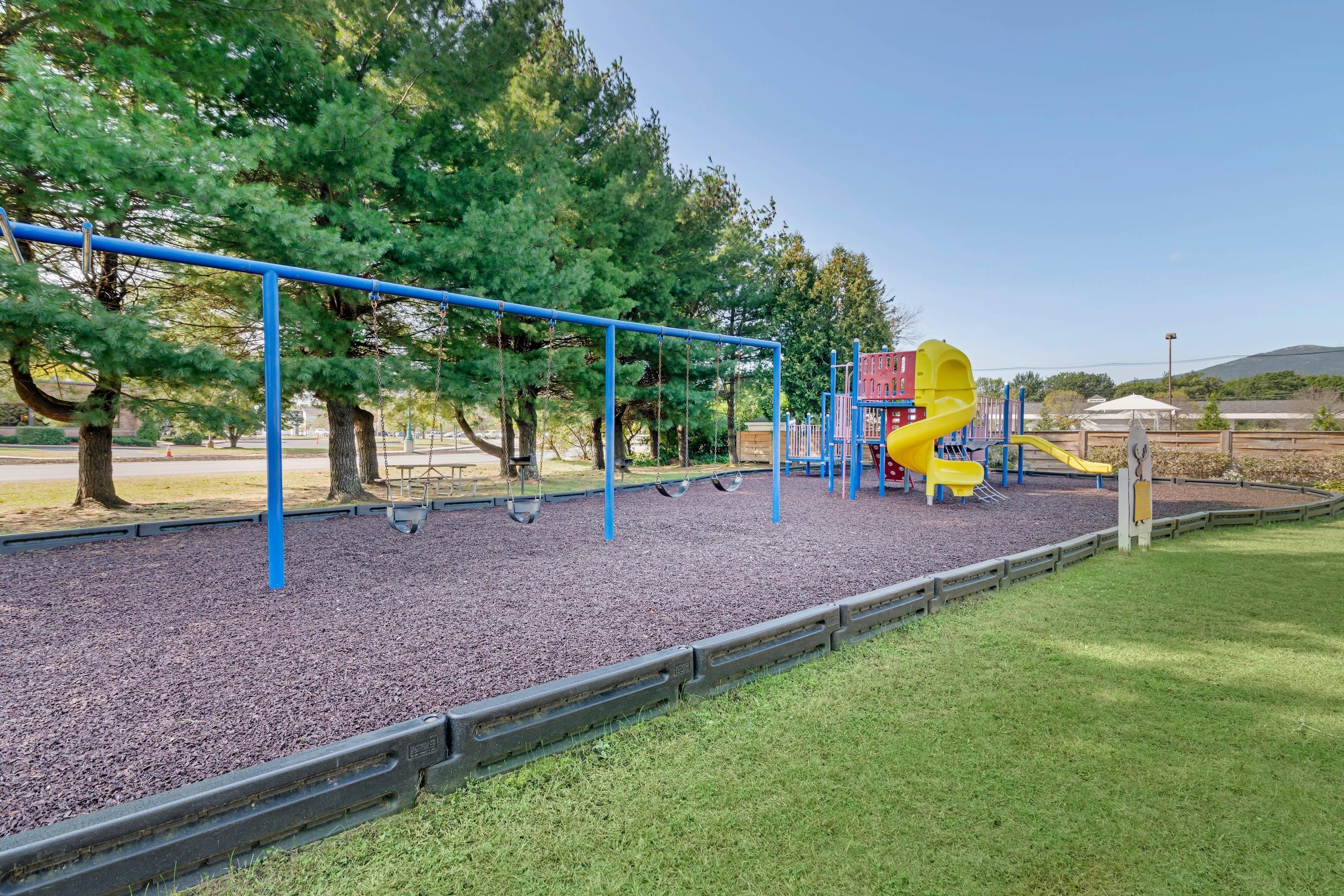 Hotel exterior | Green Granite Inn, Ascend Hotel Collection