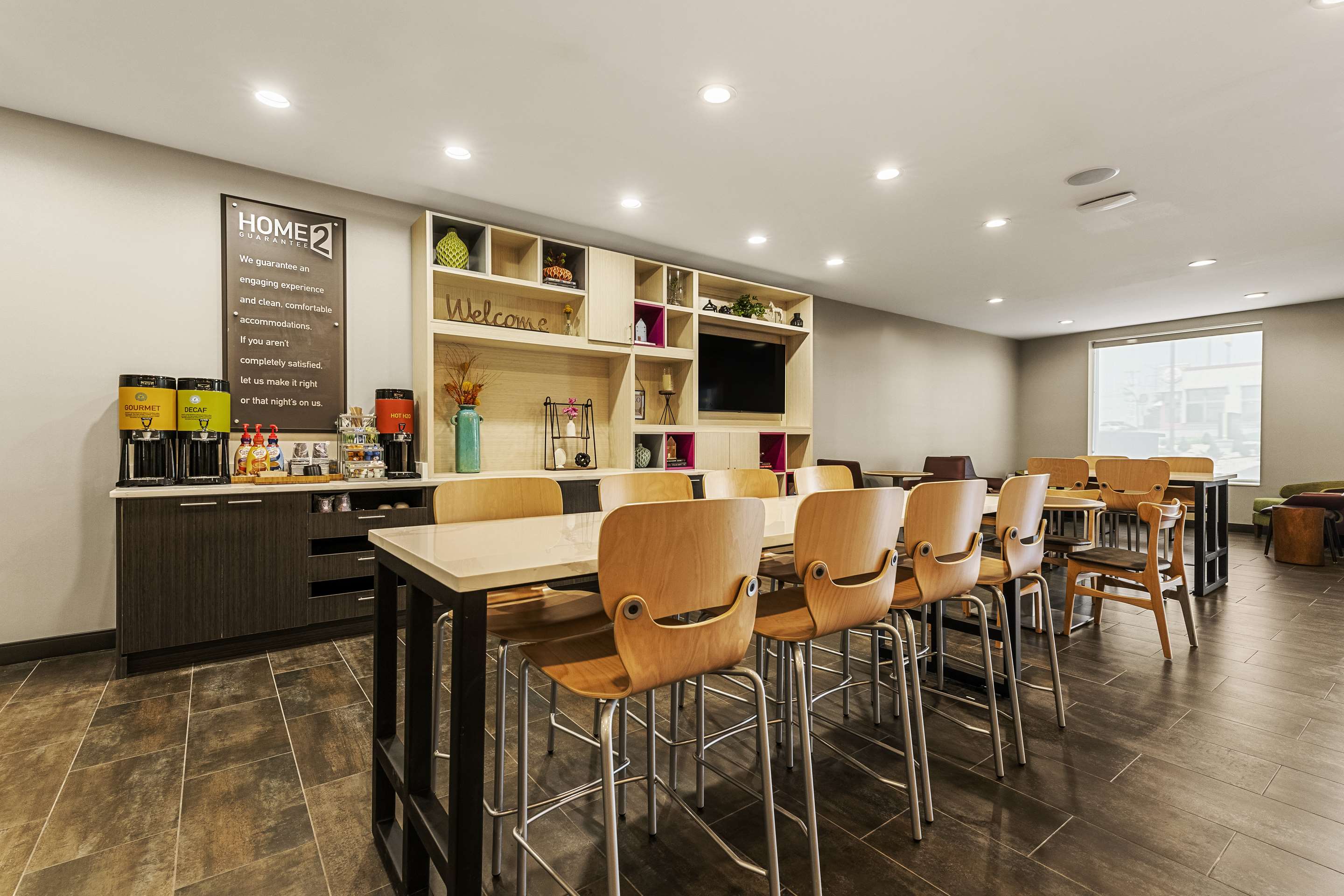 Breakfast Area | Home2 Suites By Hilton Cookeville