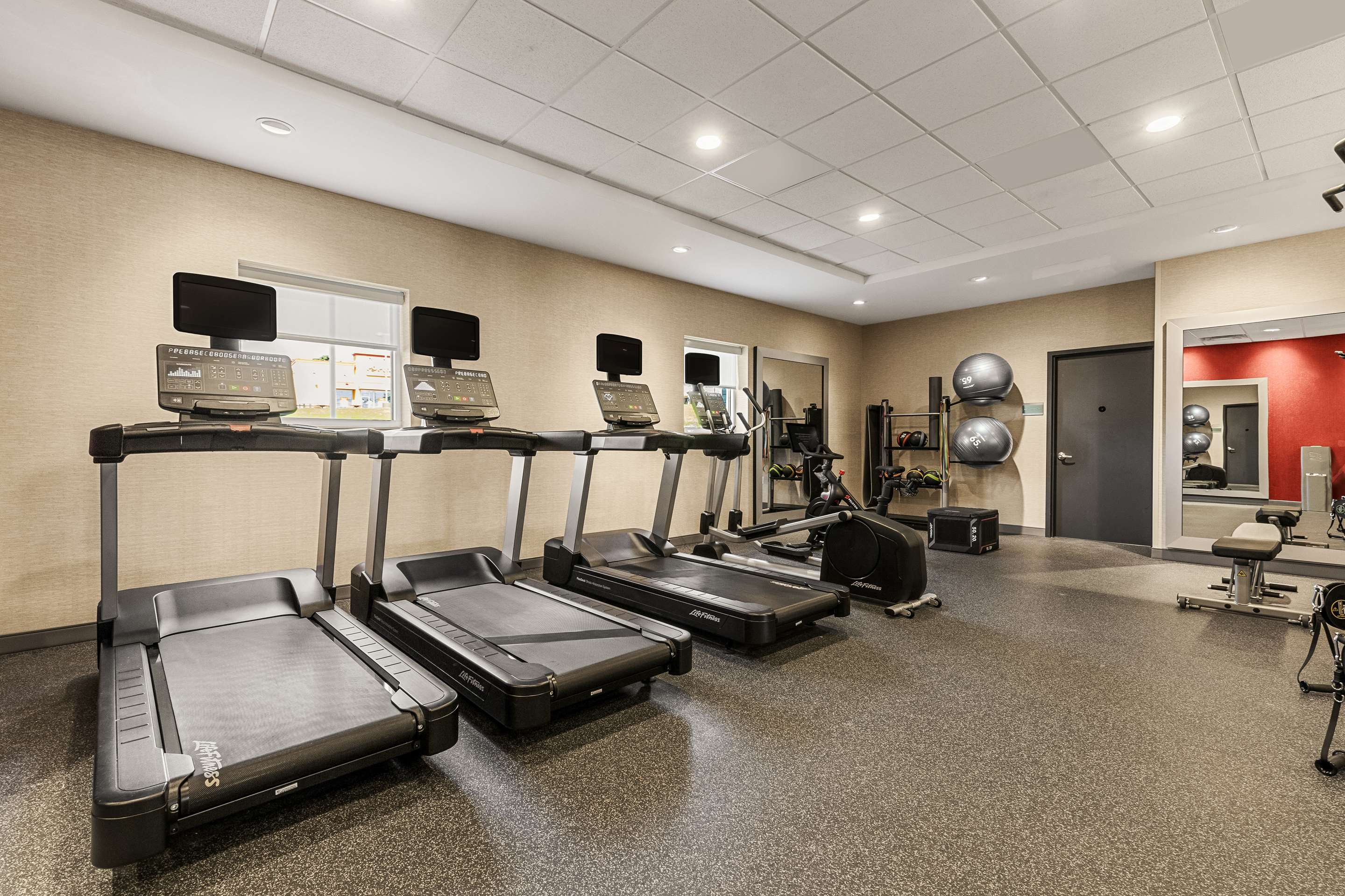 Health club fitness center gym | Home2 Suites By Hilton Cookeville