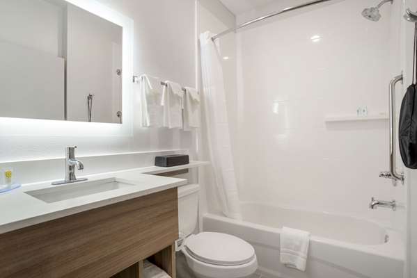  - Comfort Inn & Suites Destin Beach