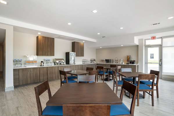 Amenities - Comfort Inn & Suites Destin Beach