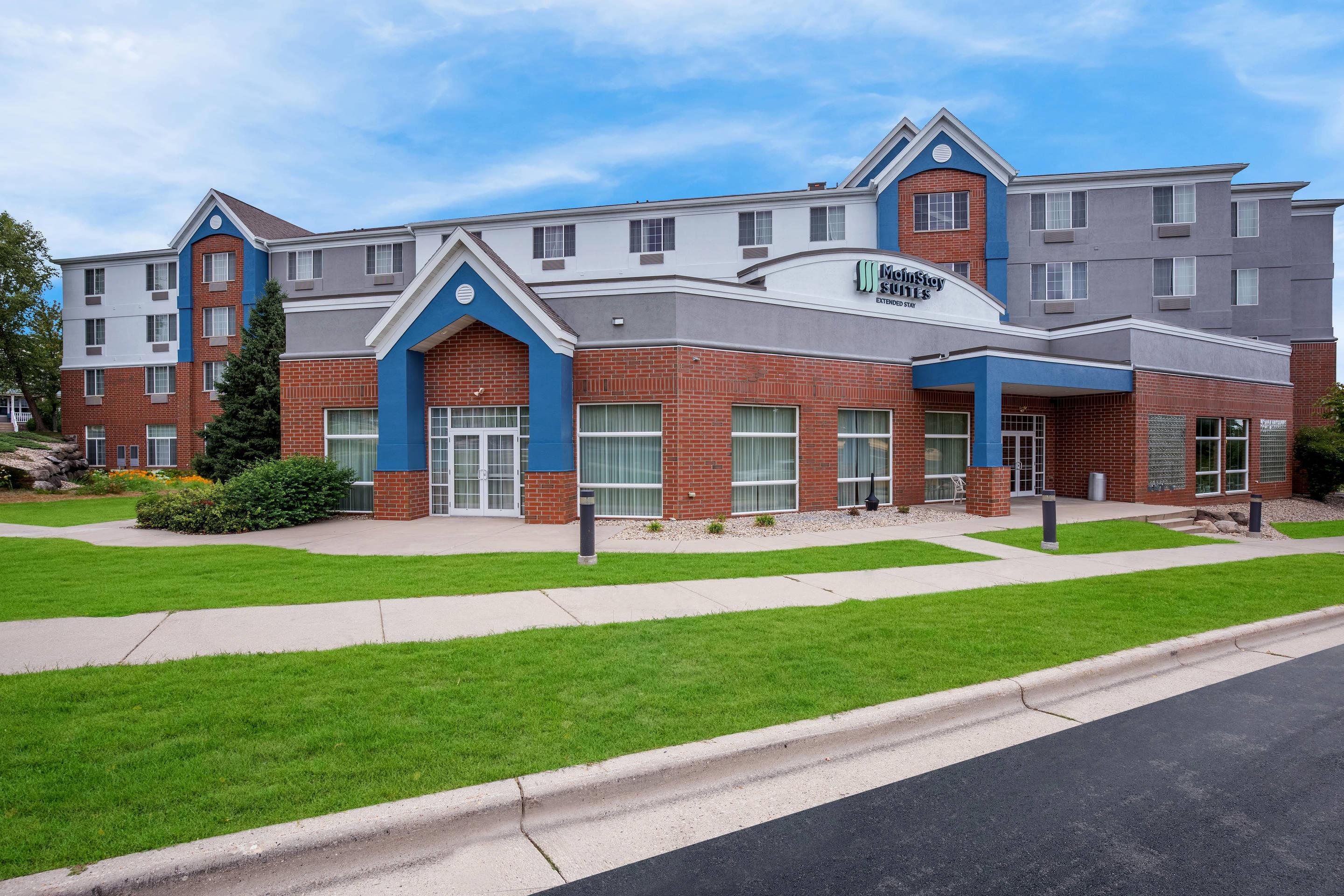 Hotel exterior | MainStay Suites Fitchburg - Madison