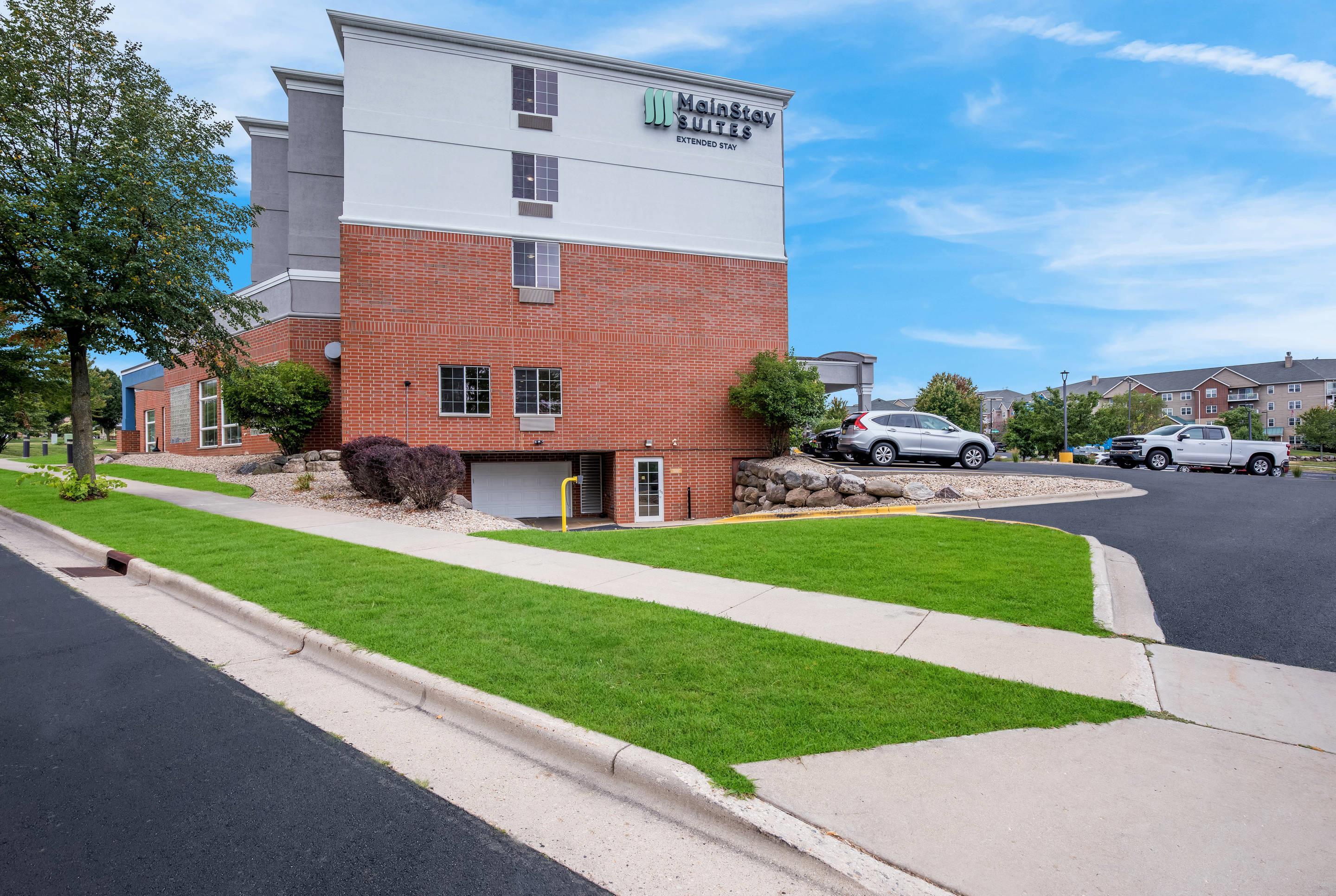 Hotel exterior | MainStay Suites Fitchburg - Madison