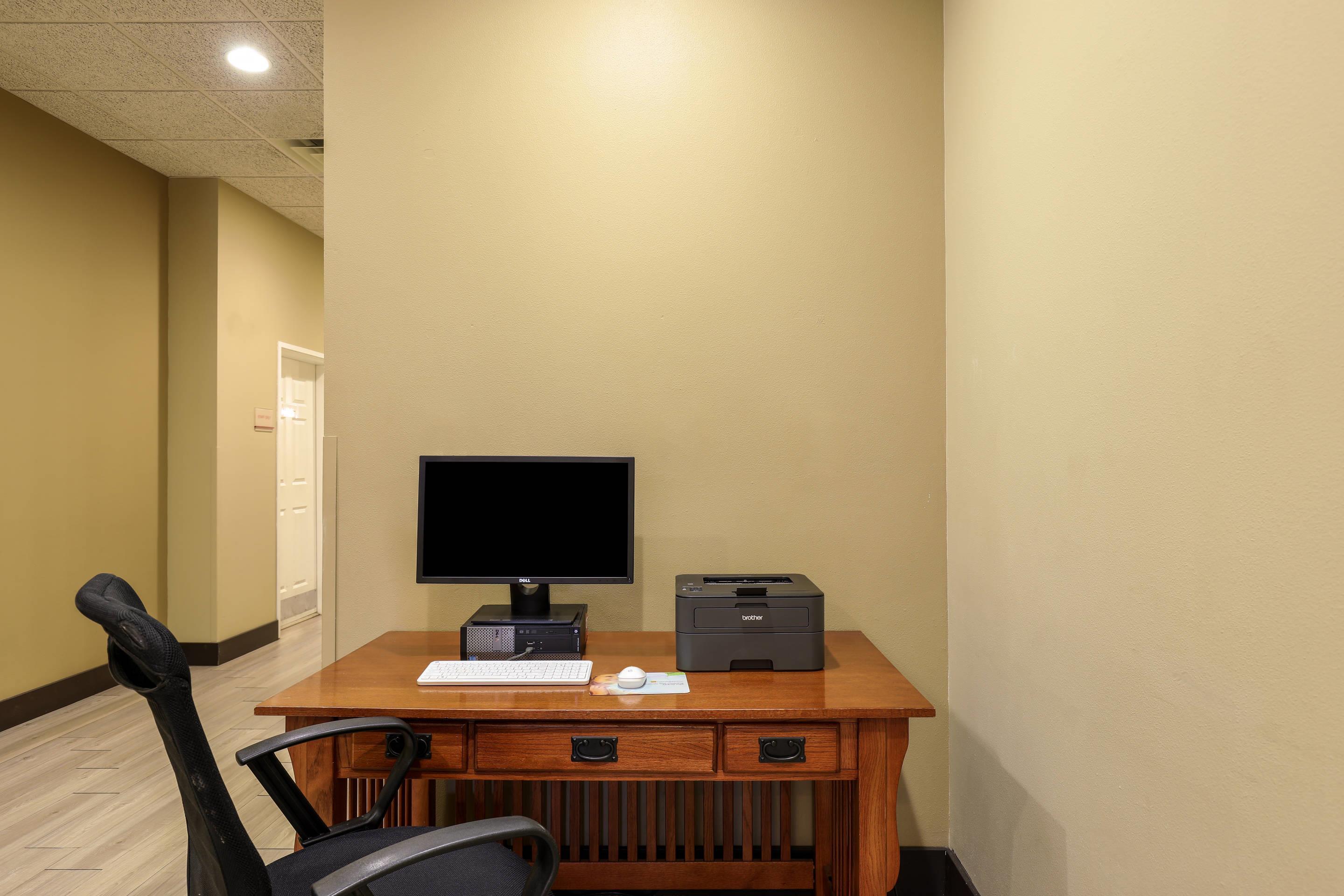 Computer in the lobby | MainStay Suites Fitchburg - Madison