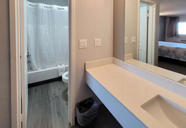  - Hampton Inn Pawtucket - I-95, Exit 41 & 41A