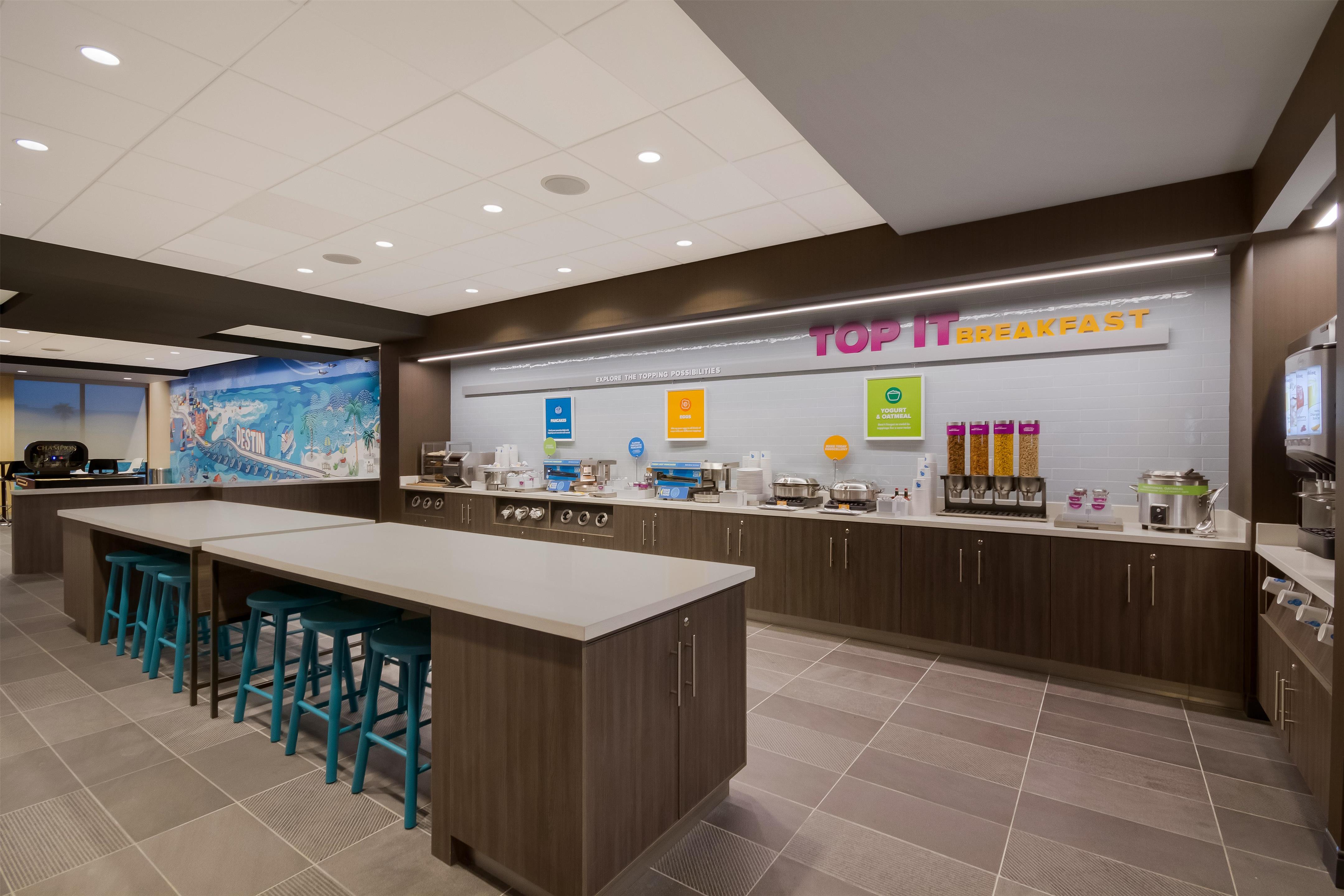 Breakfast Area | Tru By Hilton Destin