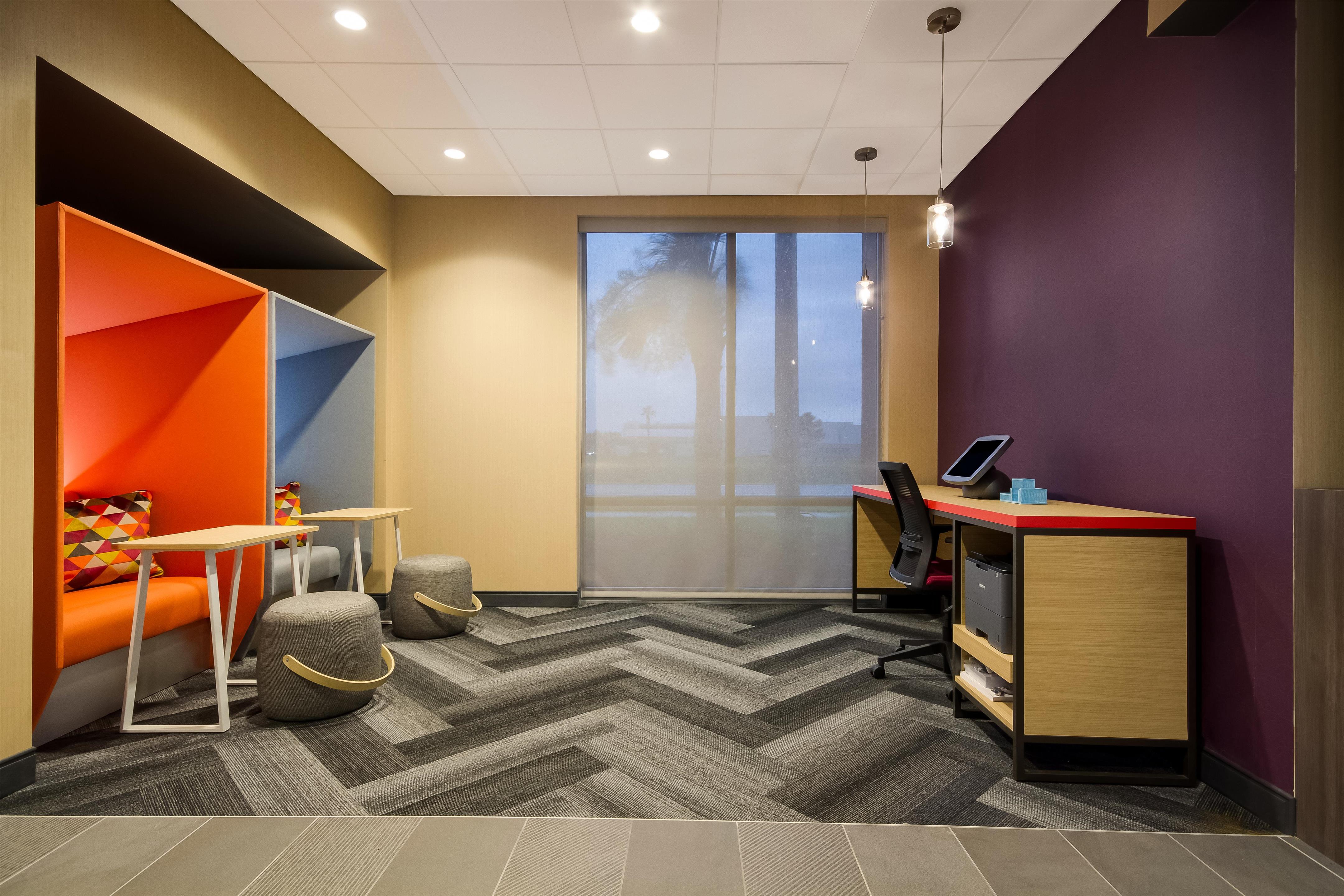 Business Center | Tru By Hilton Destin