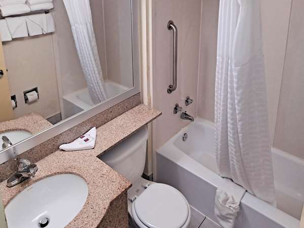  - Rodeway Inn South Gate