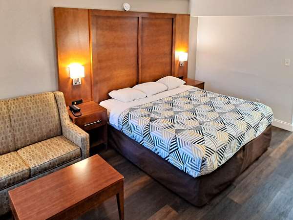  - Rodeway Inn South Gate