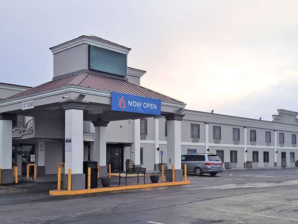 Exterior view - Rodeway Inn South Gate