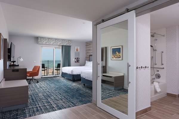  - Hampton Inn & Suites Manistee