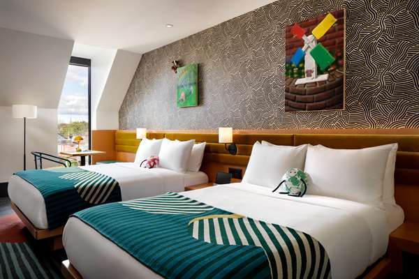  - Drake Hotel Toronto