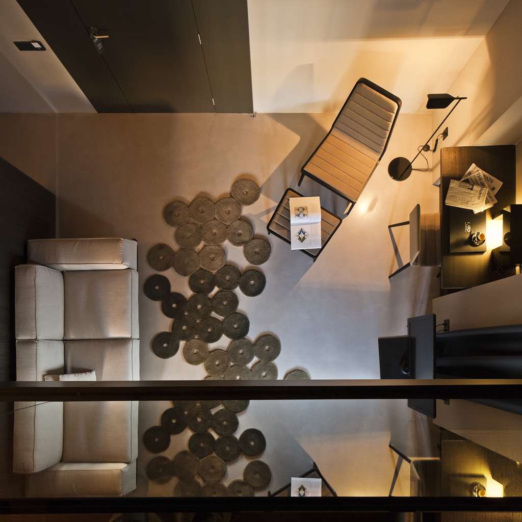 CARO HOTEL-guestroom-Guest Room,Suite,On-Site.jpg