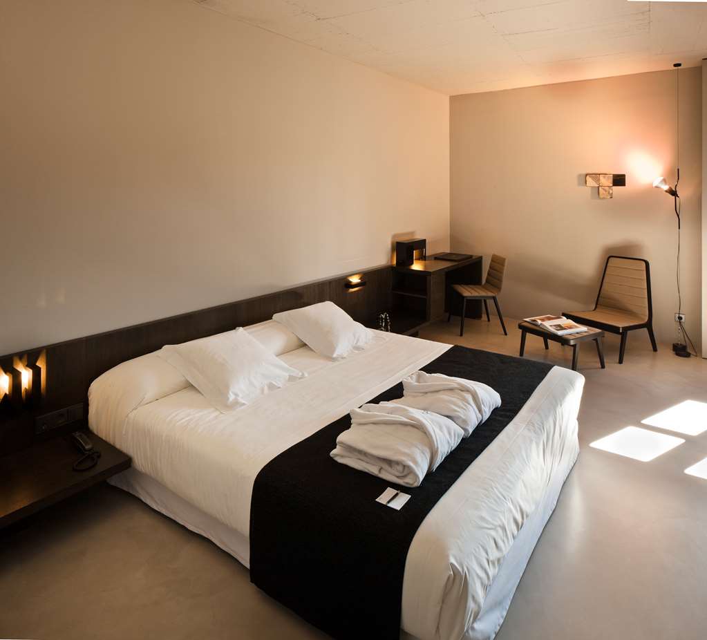 Caro Hotel