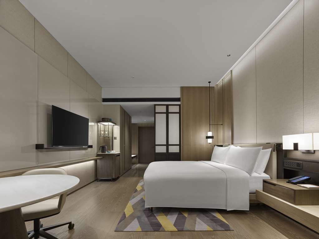 Hilton Zhuhai - Tap to explore photos