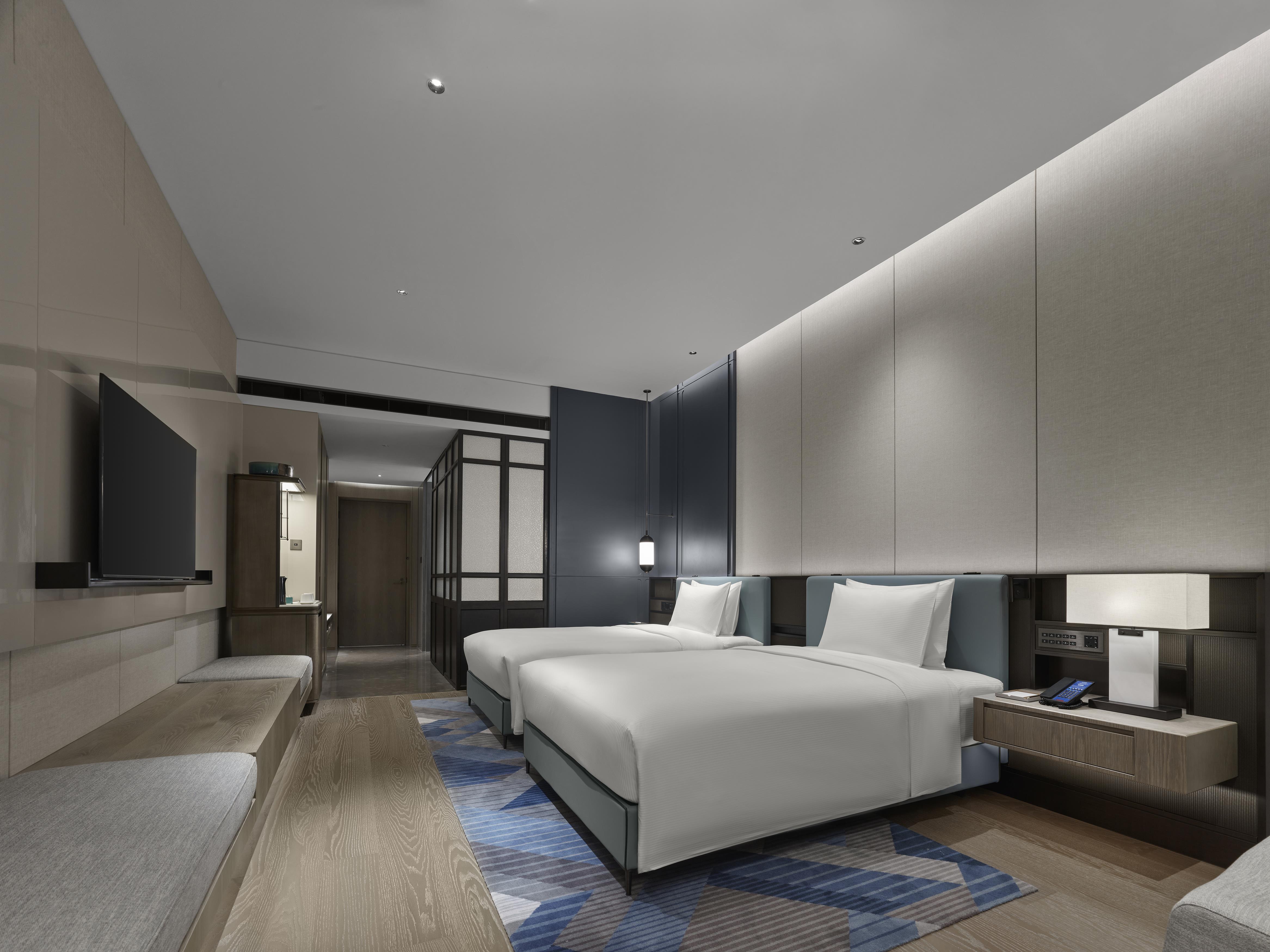 Hilton Zhuhai - Tap to explore photos