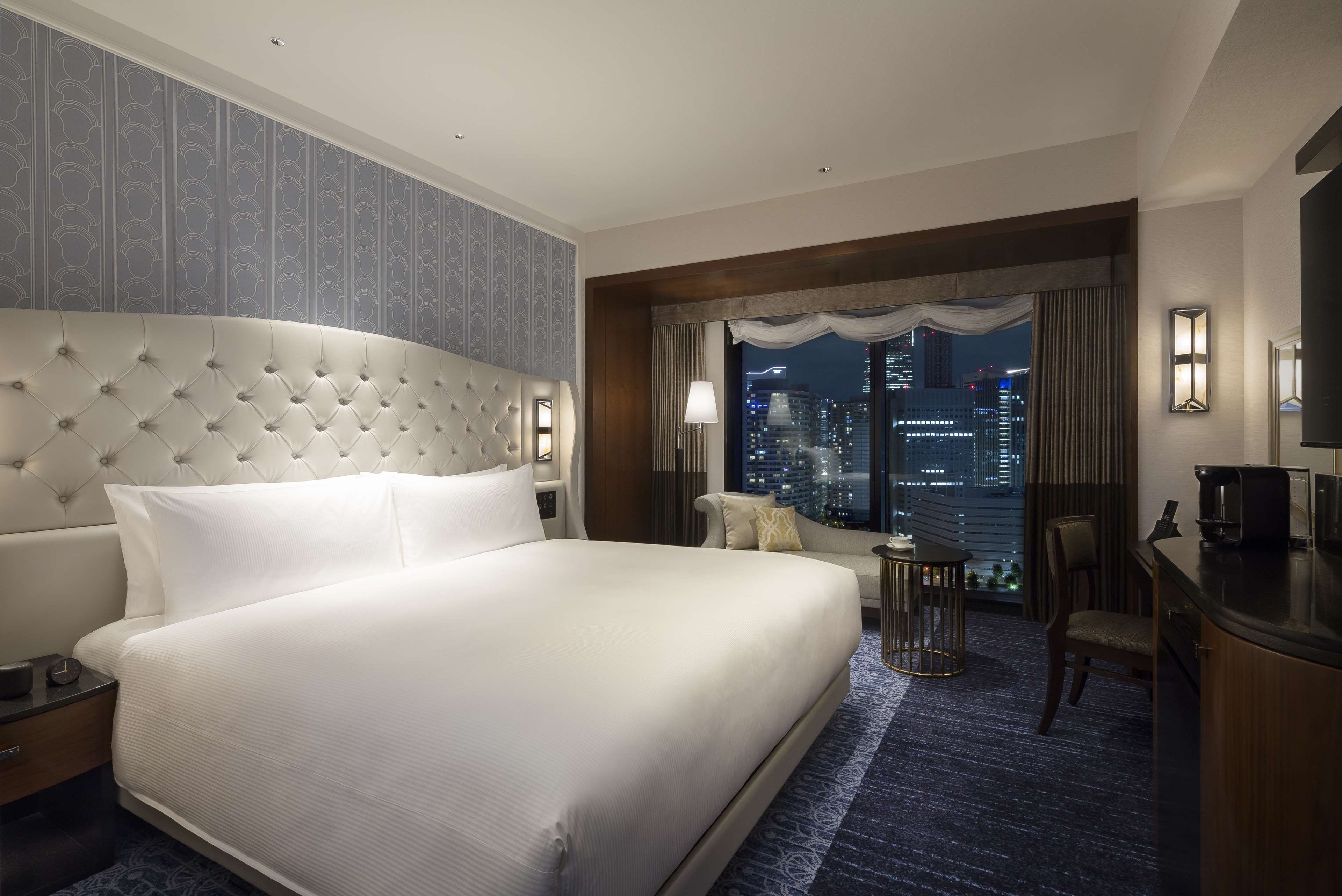 Hilton Yokohama Room Type - KING EXECUTIVE ROOM