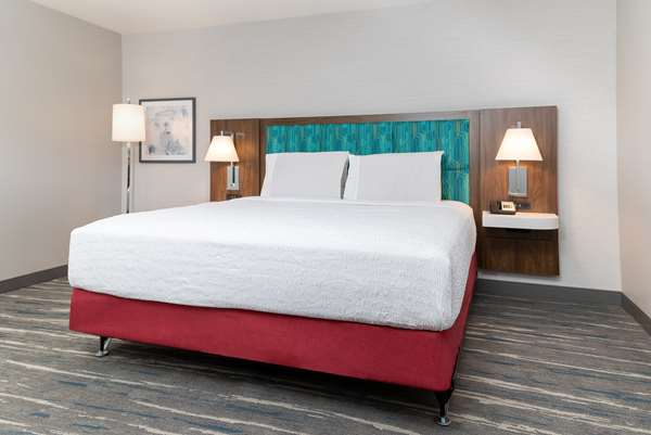 - Hampton Inn & Suites Santa Rosa