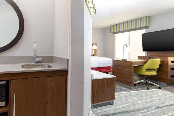  - Hampton Inn & Suites Santa Rosa