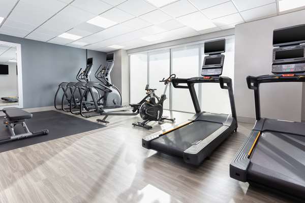 Fitness/ Exercise Room - Hampton Inn & Suites Santa Rosa