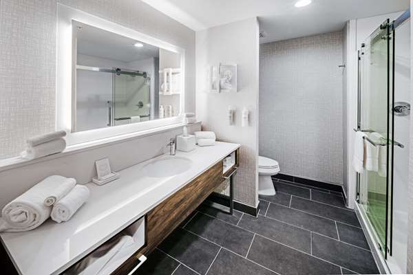  - Hampton Inn & Suites Canyon