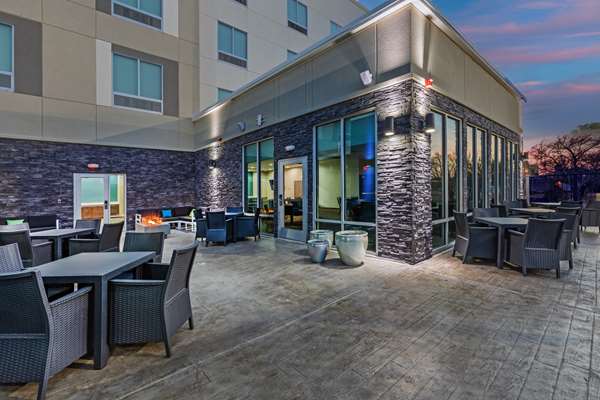 Exterior view - Hampton Inn & Suites Canyon