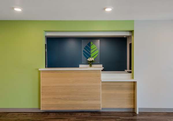  - WoodSpring Suites Airport Roanoke - I-581, Exit 2S