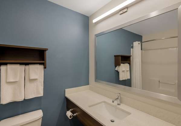  - WoodSpring Suites Airport Roanoke - I-581, Exit 2S
