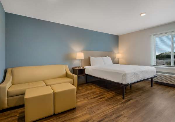  - WoodSpring Suites Airport Roanoke - I-581, Exit 2S