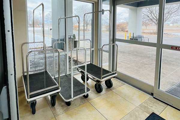  - Comfort Inn & Suites Olathe - I-35, Exit 220