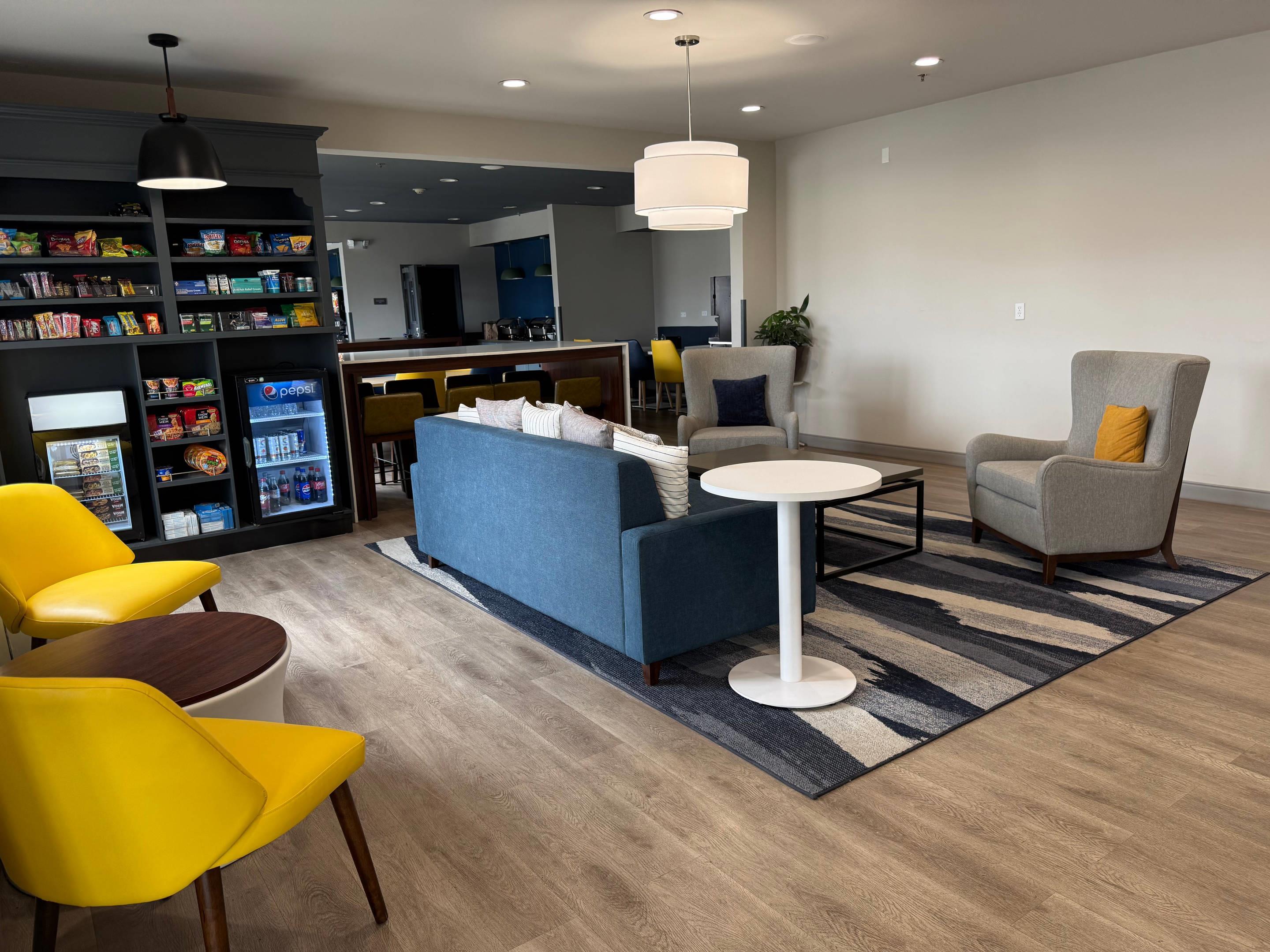 Lobby with sitting area | Comfort Inn & Suites Olathe - Kansas City