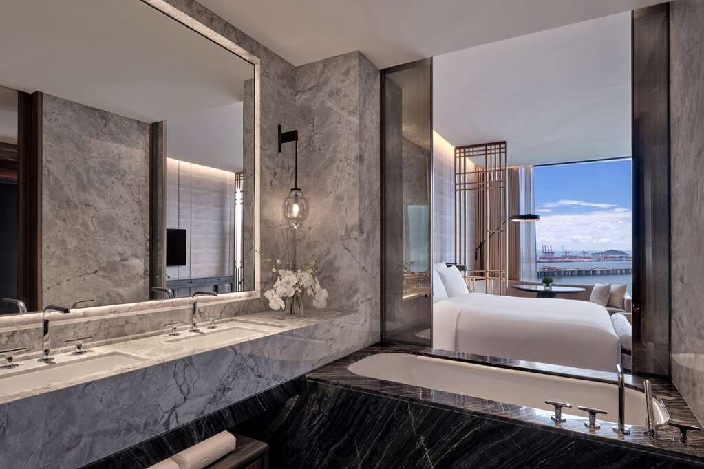 Conrad Shenzhen Room Type - KING EXEC ROOM BAY VIEW