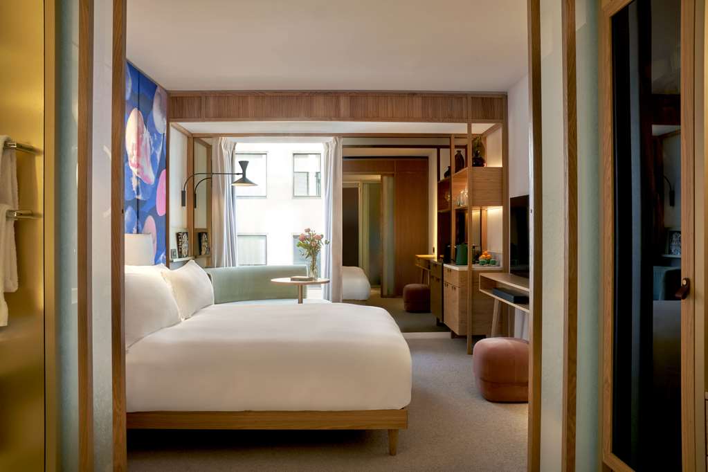 Guest photo