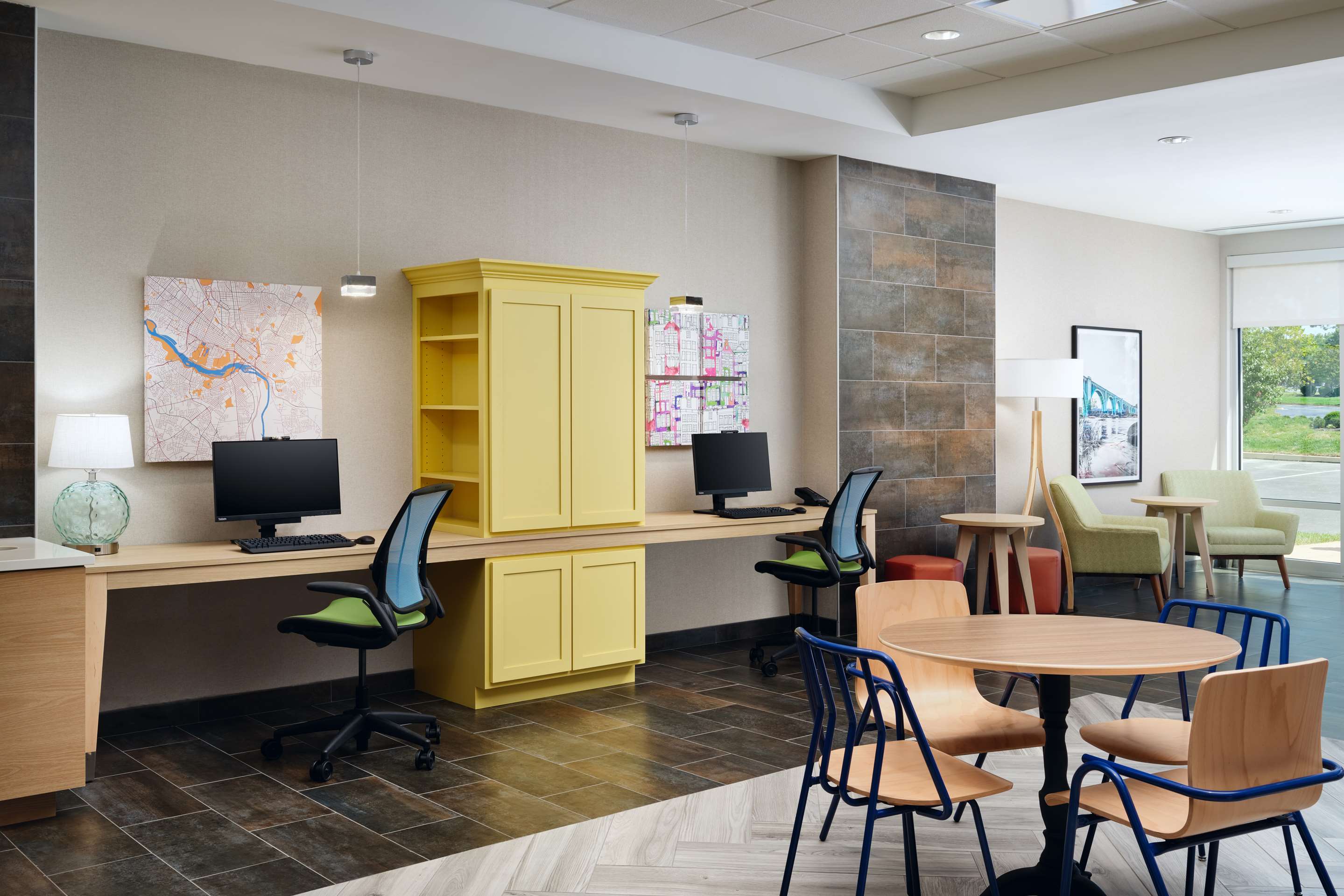 Lobby | Home2 Suites By Hilton Richmond Glenside