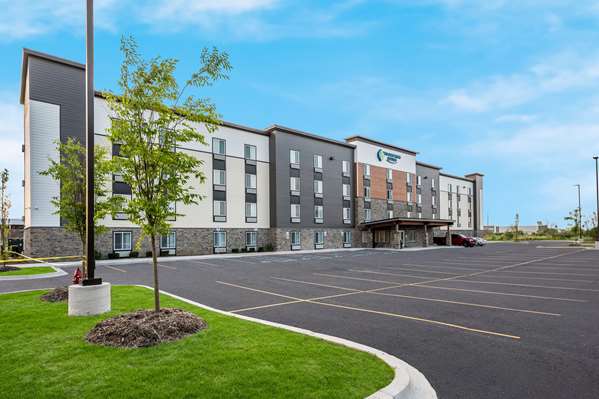 Exterior view - WoodSpring Suites Wixom I-96, Exit 159