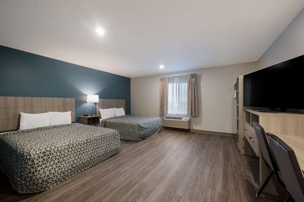 Suite - WoodSpring Suites Wixom I-96, Exit 159