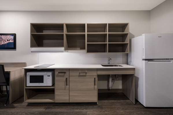 Suite - WoodSpring Suites Wixom I-96, Exit 159