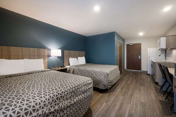 Suite - WoodSpring Suites Wixom I-96, Exit 159