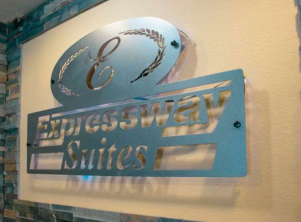 Exterior view - Expressway Suites of Grand Forks - I-29, Exit 140