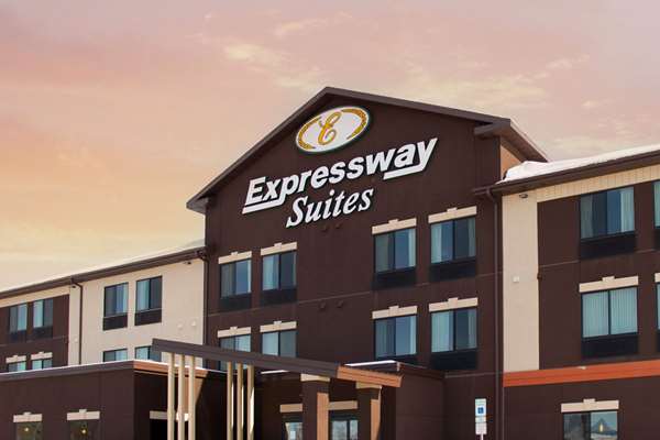 Exterior view - Expressway Suites of Grand Forks - I-29, Exit 140