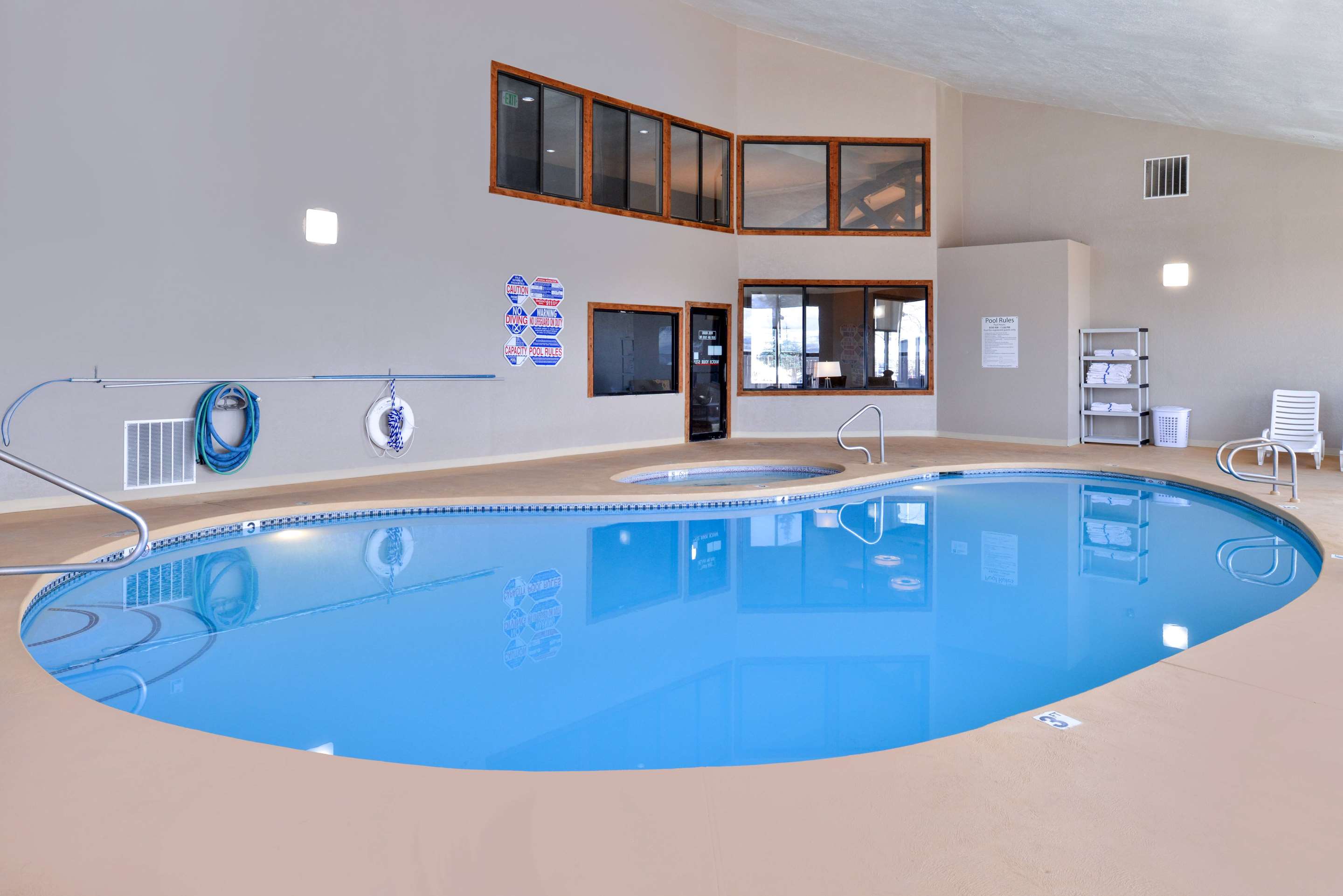 Pool - indoor | Wingate by Wyndham Beaver I-15
