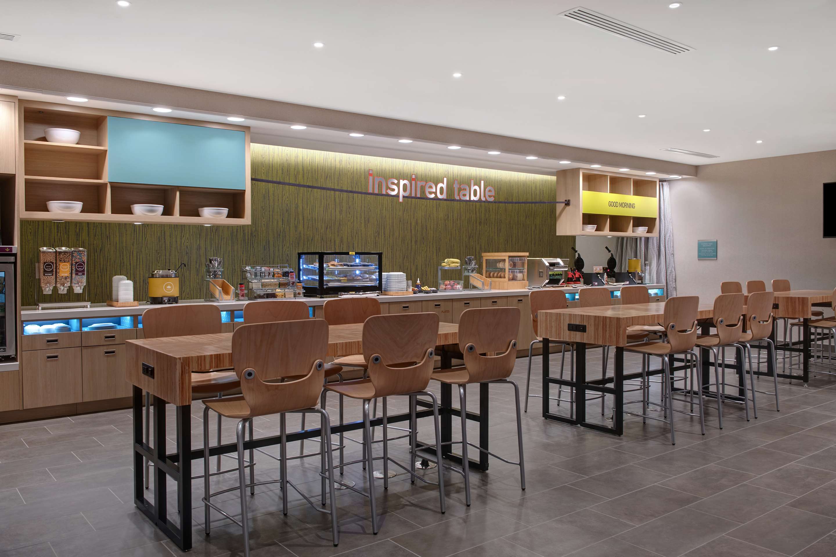 Breakfast Area | Home2 Suites By Hilton Fayetteville North