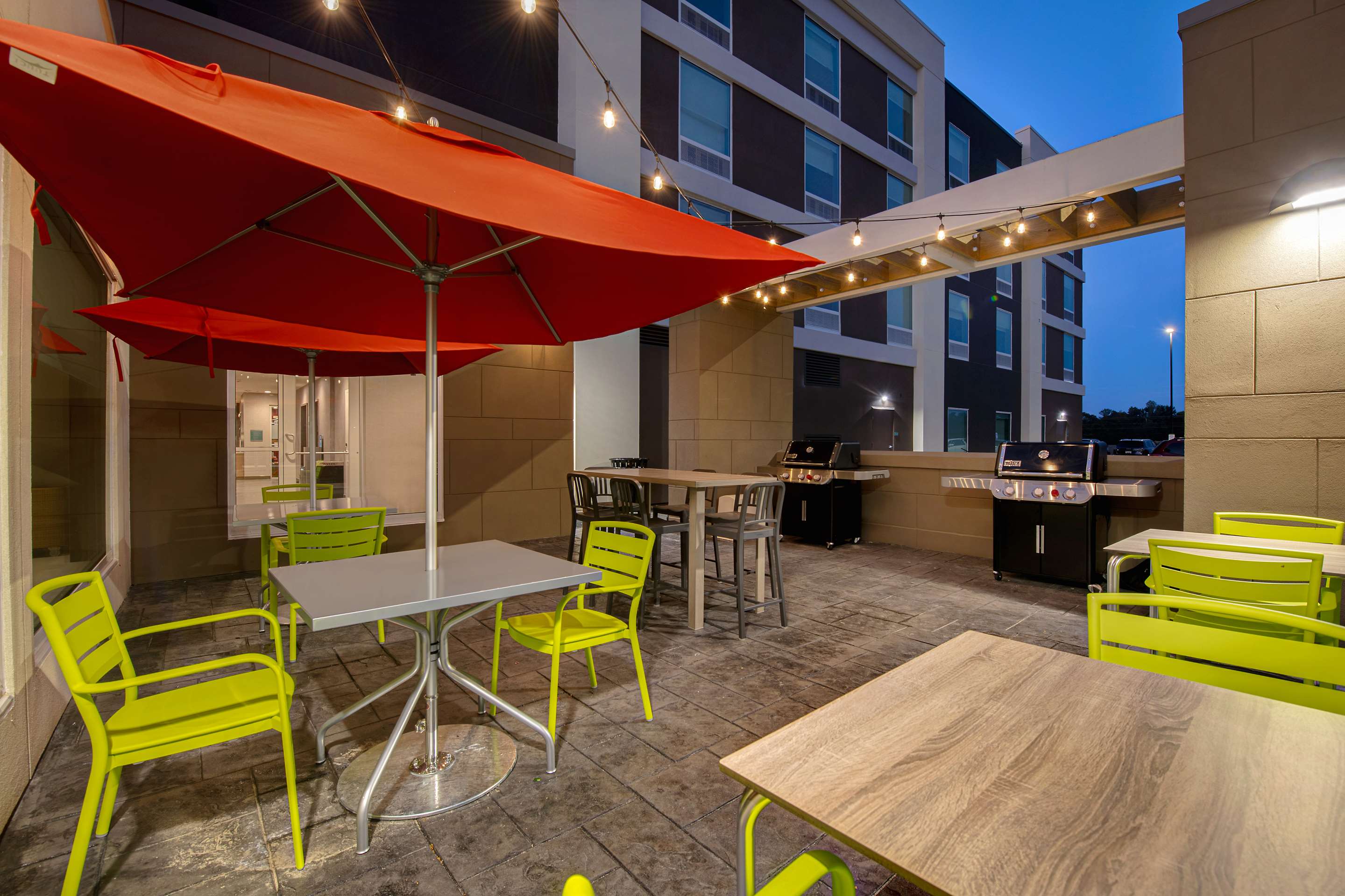 Restaurant | Home2 Suites By Hilton Fayetteville North