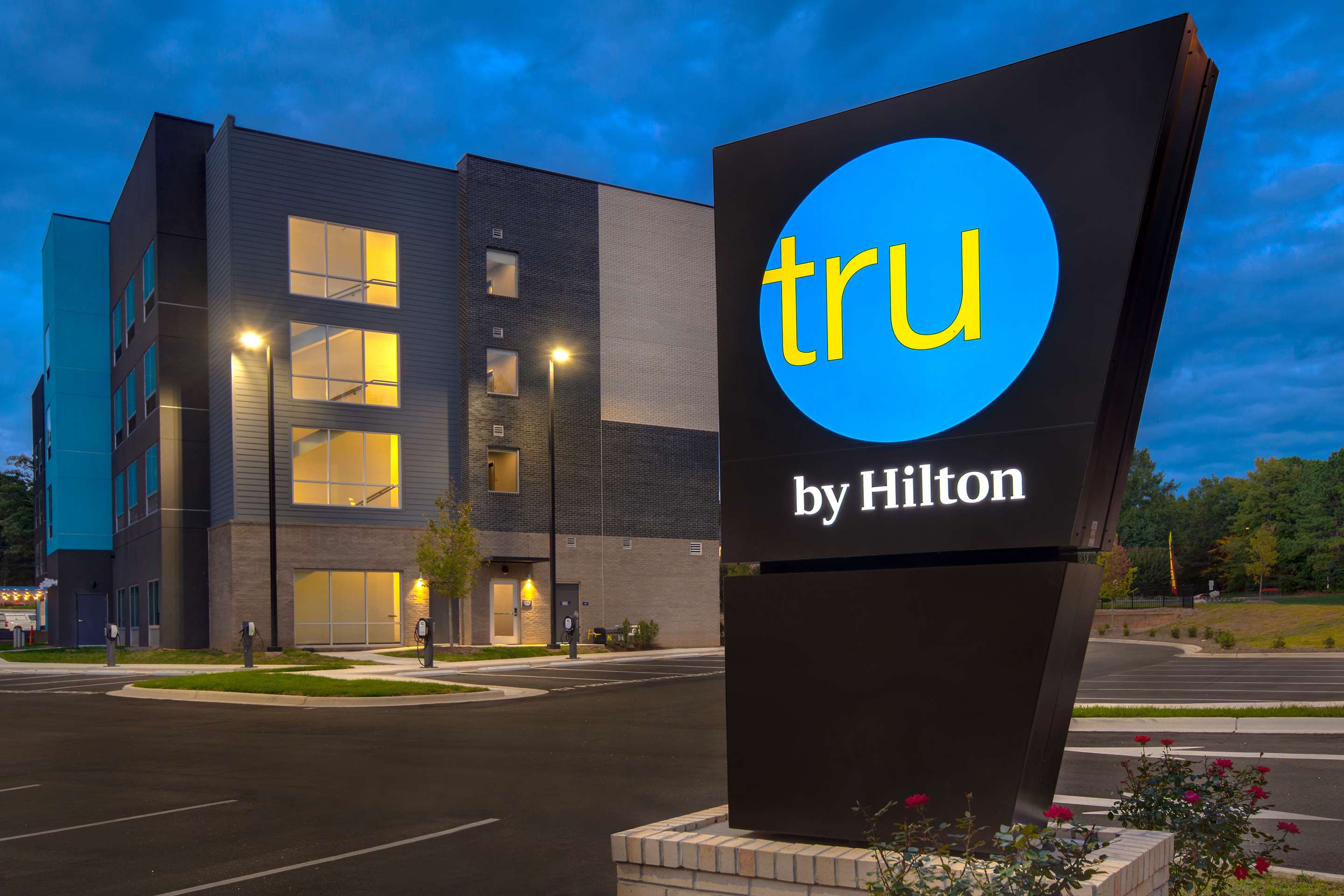 Exterior | TRU BY Hilton Wake Forest Raleigh North