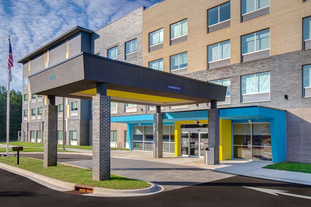Tru by Hilton Wake Forest Raleigh North