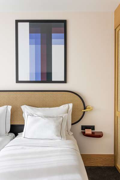 TWIN GUEST ROOM