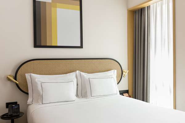 QUEEN GUEST ROOM