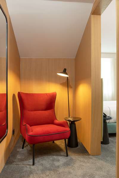QUEEN GUEST ROOM