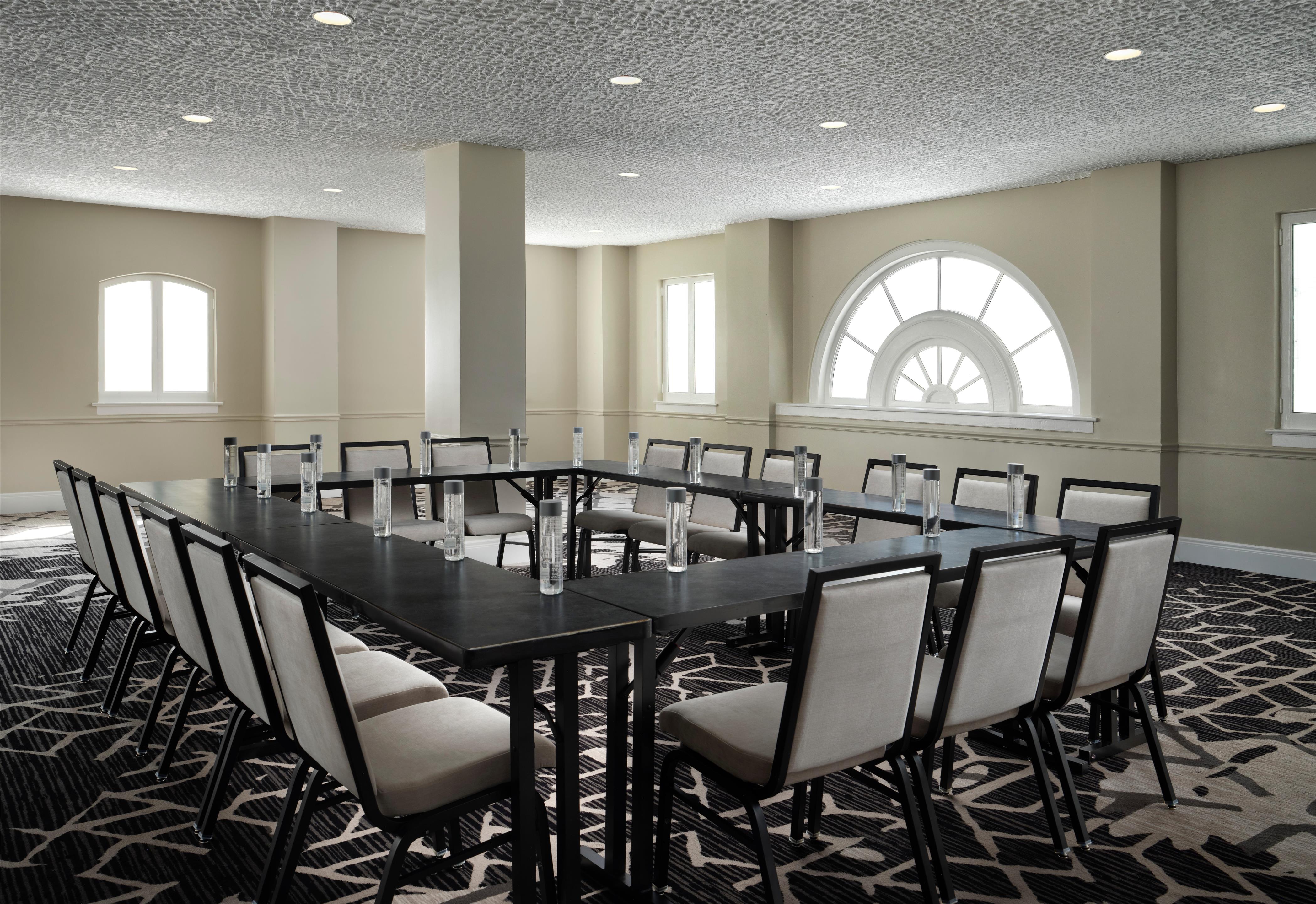 Meeting Room | Hotel Flor Tampa Downtown, Tapestry Collection by Hilton